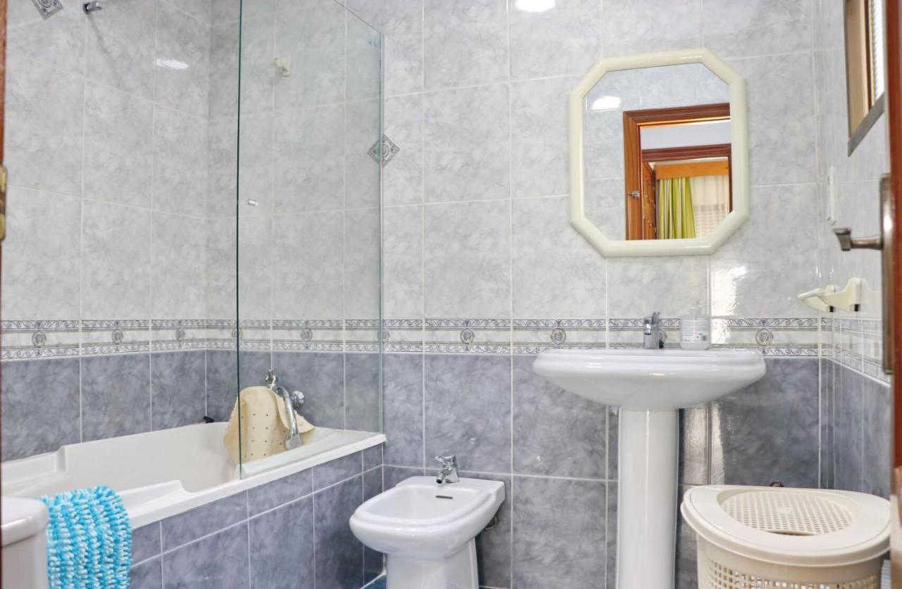 Apartamento Centro コニル・デ・ラ・フロンテラ エクステリア 写真